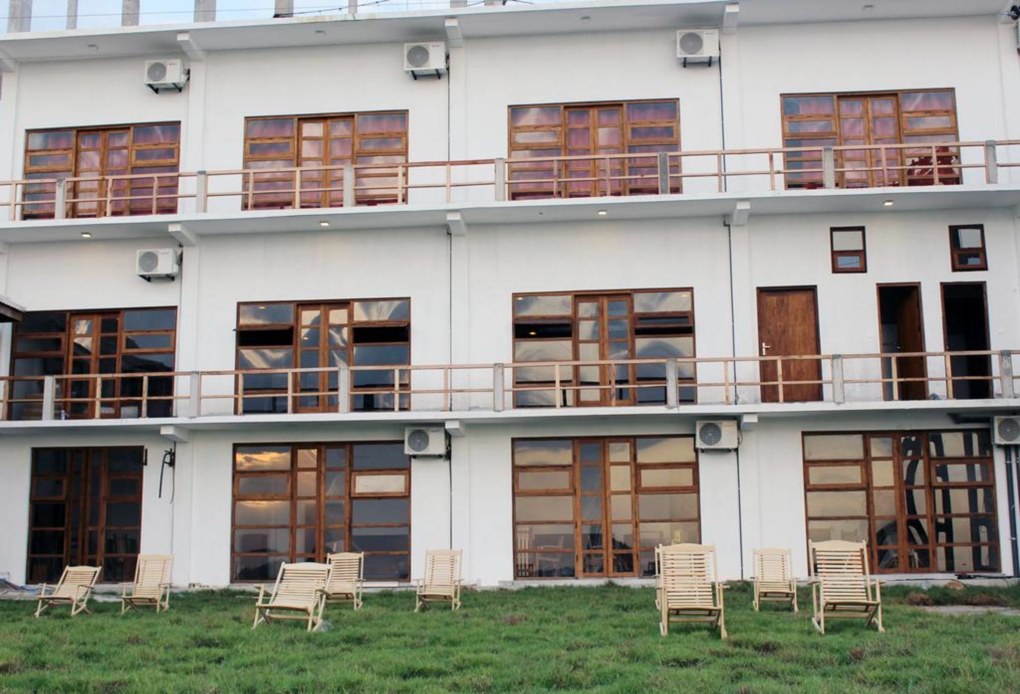 Hotel Rise & Set Arugam Bay Exterior foto